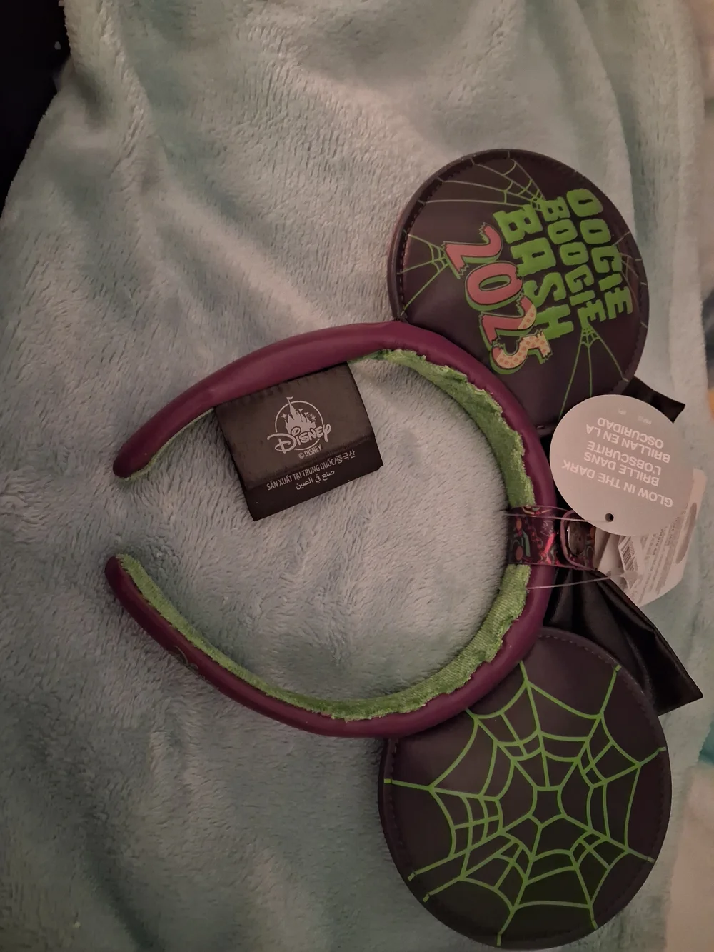 Disney Parks Exclusive 2025 Oogie Boogie Bash Glow In The Dark Minnie Ears NWT